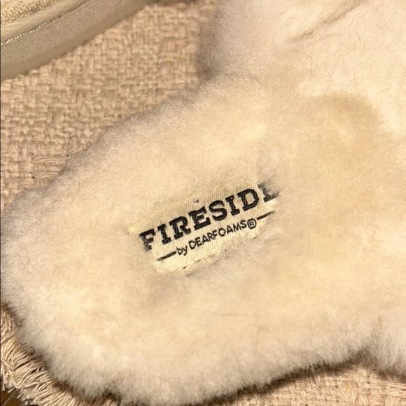 Fireside by Dearfoams Fuzzy Cream Slippers - Picture 3 of 5